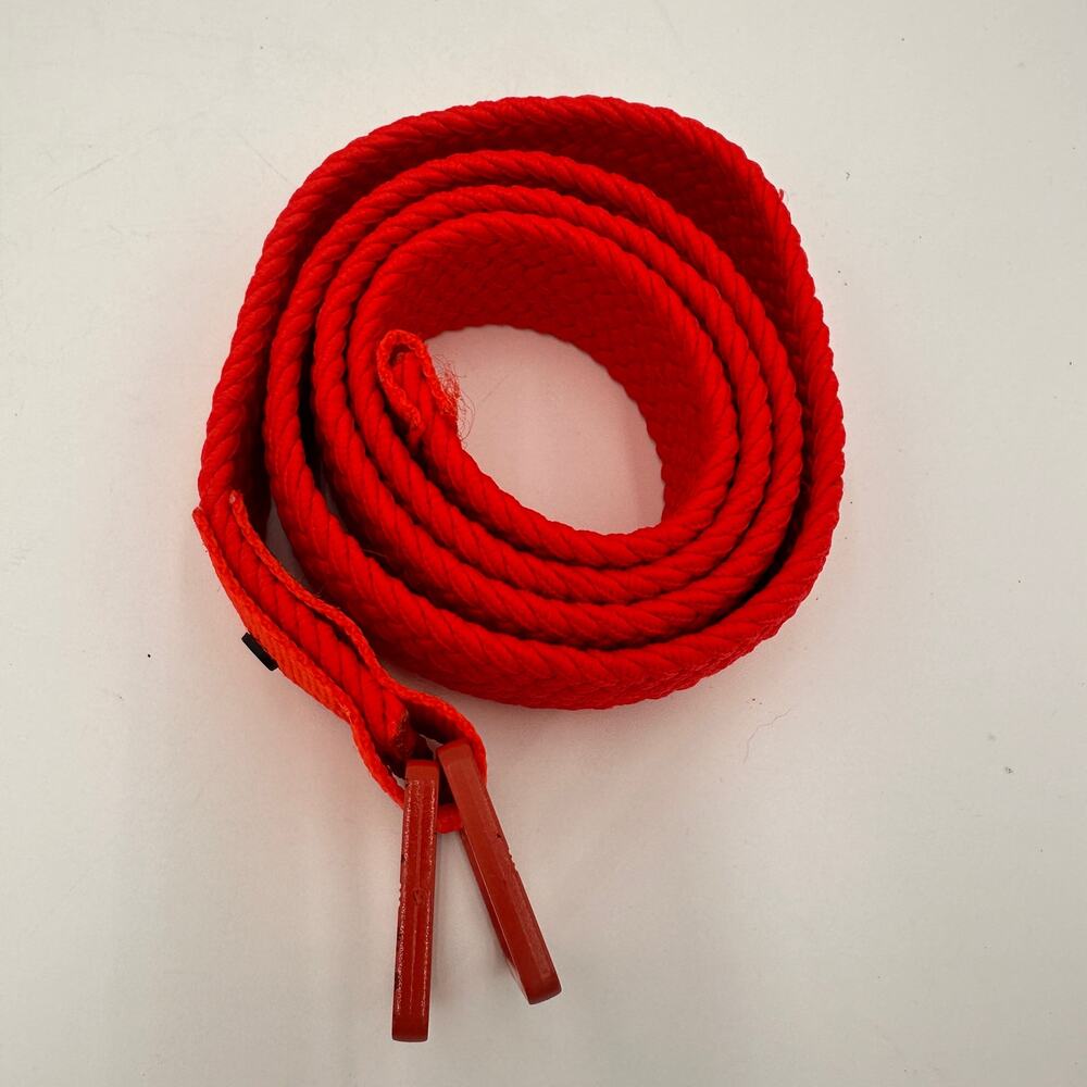 Red Canvas Braided Keyhole Logo Belt - Picture 4 of 6